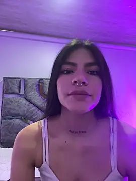 lis hot ec online show from May 29, 8:26 pm