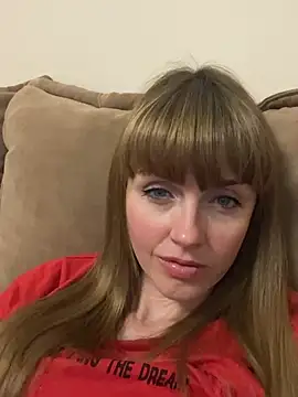 Snapshot of Kamilochka29511 chatting on June 22, 6:38 pm Kamilochka29511 online show from June 22, 6:38 pm
