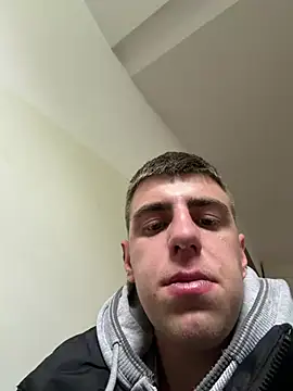 YourFavoriteSexy online show from May 19, 4:08 am