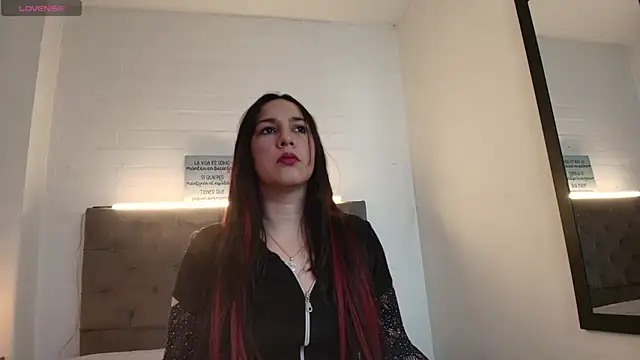 Rossy Marks online show from June 19, 2:39 am