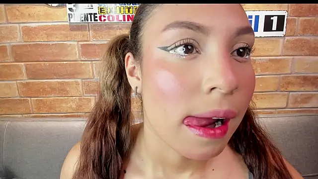 foxy antonela online show from June 16, 2:33 am