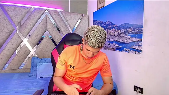 dominic connor online show from June 6, 3:34 am
