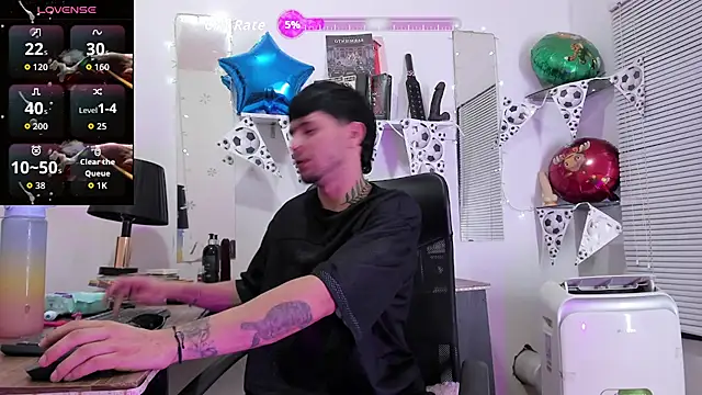StefanoBigCock online show from June 24, 6:28 pm
