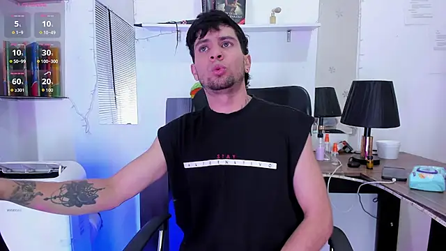StefanoBigCock online show from May 27, 7:32 pm