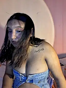Dakota skyyy online show from May 25, 10:19 pm