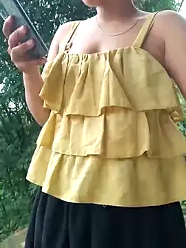 Snapshot of Mirra-a chatting on May 24, 12:21 am Mirra-a online show from May 24, 12:21 am