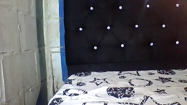 Snapshot of perloon chatting on July 3, 9:21 pm perloon online show from July 3, 9:21 pm
