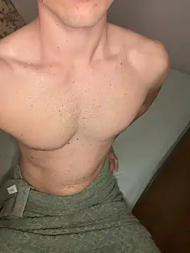 boy12zinho online show from May 14, 2:08 am