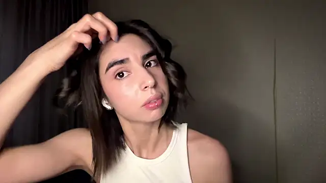 Snapshot of JessiaRuezga chatting on June 22, 12:24 pm JessiaRuezga online show from June 22, 12:24 pm