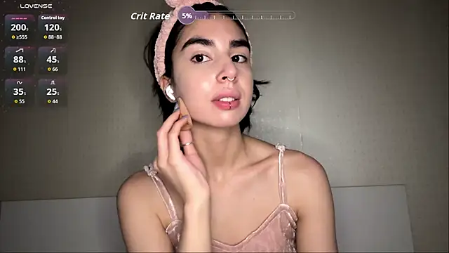 Snapshot of JessiaRuezga chatting on June 17, 11:20 am JessiaRuezga online show from June 17, 11:20 am