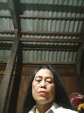 Snapshot of _Nami-squirt chatting on May 23, 1:54 pm Nami-squirt online show from May 23, 1:54 pm