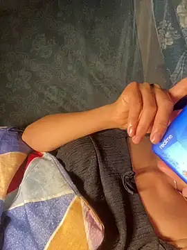 Linda-babyy online show from June 6, 10:59 pm