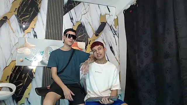 KING LOVERS1 online show from May 24, 5:46 pm