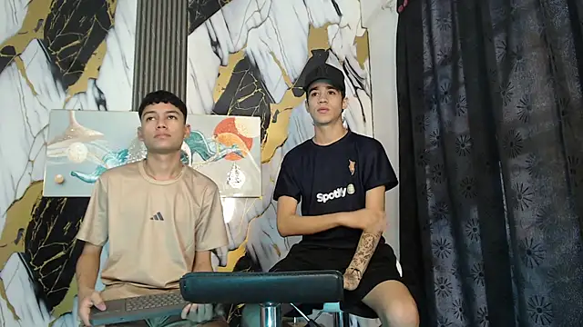 KING LOVERS1 online show from June 29, 1:22 pm