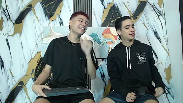 KING LOVERS1 online show from June 15, 1:22 pm