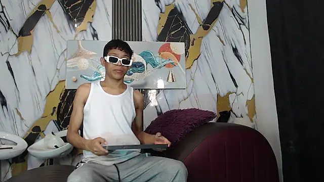 RONALDA HOT26 online show from June 4, 7:35 am