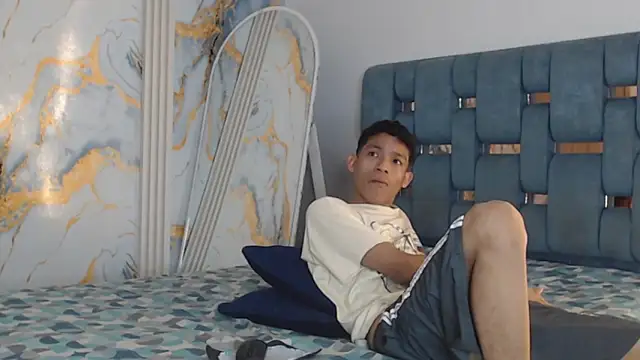 RONALDA HOT26 online show from June 17, 1:43 pm