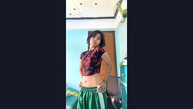 YukikoSchaefers online show from May 30, 3:13 am