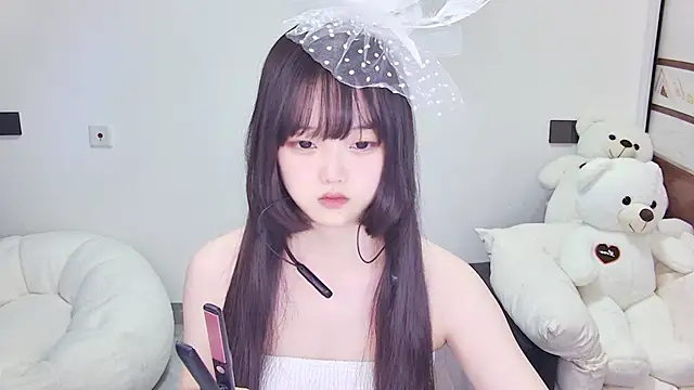 Snapshot of Evil-Bunny007 chatting on June 20, 1:16 pm Evil-Bunny007 online show from June 20, 1:16 pm