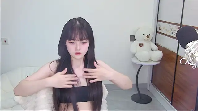 Snapshot of Evil-Bunny007 chatting on May 19, 12:01 pm Evil-Bunny007 online show from May 19, 12:01 pm