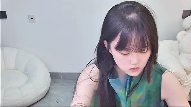 Snapshot of Evil-Bunny007 chatting on June 12, 12:36 pm Evil-Bunny007 online show from June 12, 12:36 pm
