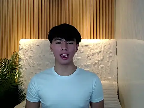 Snapshot of horny_jamesxx chatting on May 26, 12:53 am horny jamesxx online show from May 26, 12:53 am