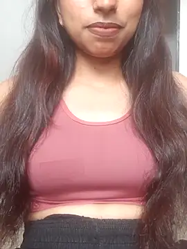 Snapshot of sexy_rubina89 chatting on June 4, 4:28 am sexy rubina89 online show from June 4, 4:28 am