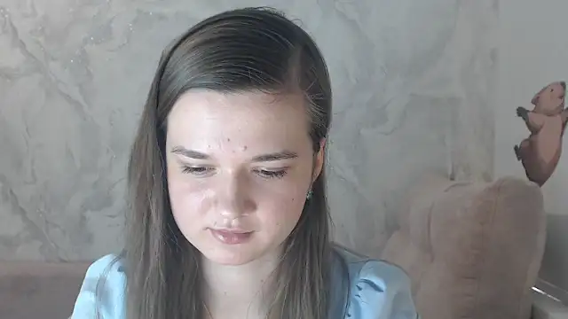 Snapshot of Sveta-Sollar18 chatting on May 18, 10:31 am Sveta-Sollar18 online show from May 18, 10:31 am