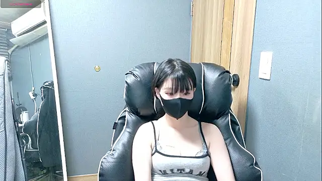Snapshot of Hyeri_0306 chatting on June 5, 10:10 am Hyeri 0306 online show from June 5, 10:10 am