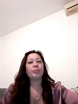 Mariposareina26 online show from May 14, 9:45 pm