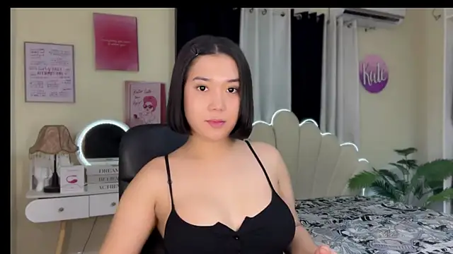 RingMyBelle online show from July 15, 1:29 pm