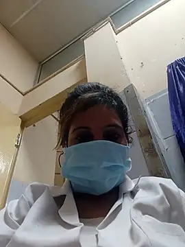 Snapshot of tanya2610 chatting on June 28, 7:14 am tanya2610 online show from June 28, 7:14 am