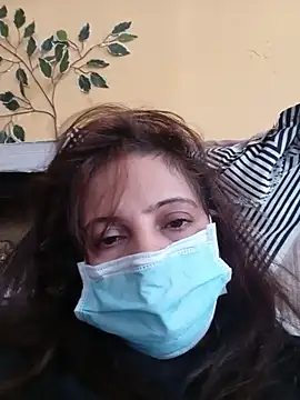 tanya2610 online show from May 15, 8:23 am