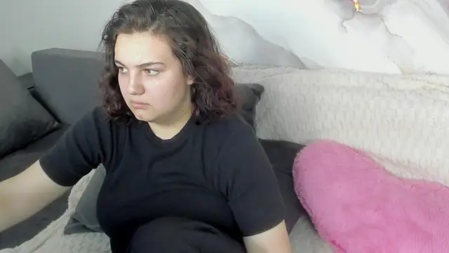 Mary F0x online show from June 20, 6:29 am