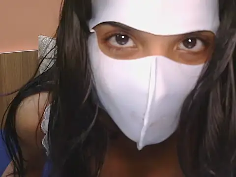 Snapshot of sugar_mummy98 chatting on June 14, 8:26 am sugar mummy98 online show from June 14, 8:26 am