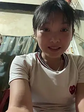 Snapshot of My-cute chatting on May 23, 1:54 pm My-cute online show from May 23, 1:54 pm