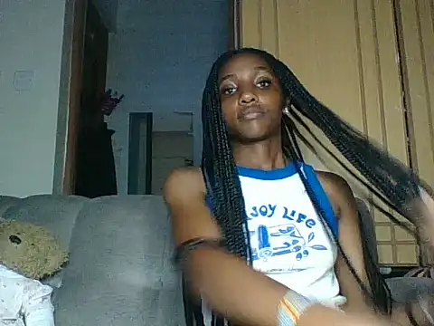 Snapshot of Velvet_peach chatting on May 22, 12:47 pm Velvet peach online show from May 22, 12:47 pm