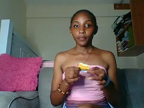 Snapshot of Velvet_peach chatting on June 27, 8:37 pm Velvet peach online show from June 27, 8:37 pm
