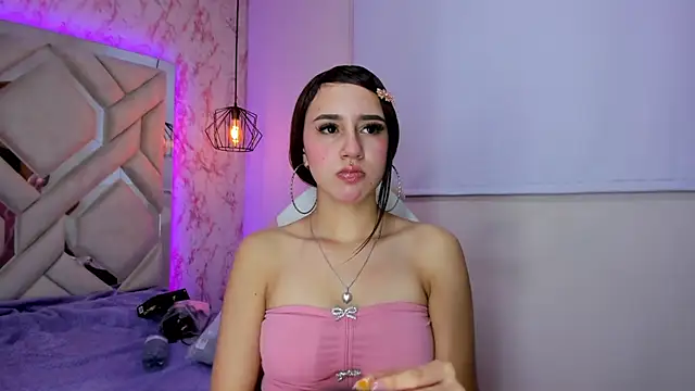 leri rose  online show from August 1, 12:58 pm