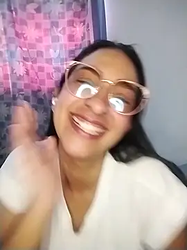 Snapshot of Pamela_sa chatting on May 24, 5:46 pm Pamela sa online show from May 24, 5:46 pm