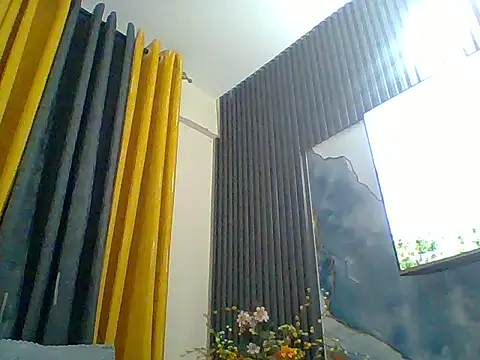 Snapshot of juicyass_gama chatting on June 14, 7:15 pm juicyass gama online show from June 14, 7:15 pm