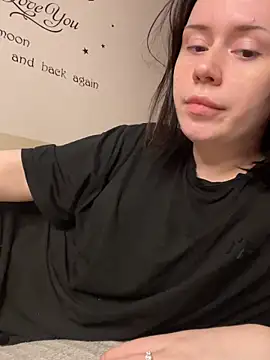 Snapshot of Lilian_Reed chatting on May 15, 8:40 pm Lilian Reed online show from May 15, 8:40 pm