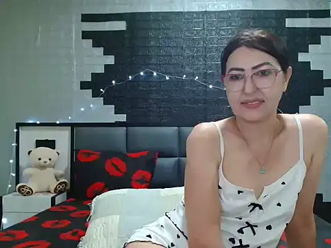 Ada Vera online show from June 13, 2:59 pm