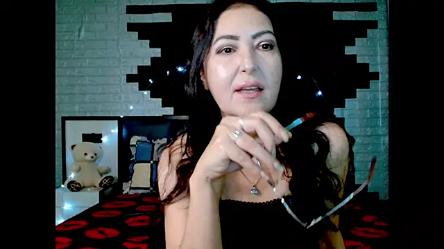Ada Vera online show from June 26, 11:05 am