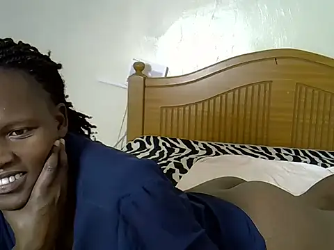 Sexxyfrey online show from May 18, 4:12 pm
