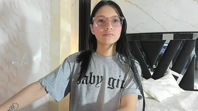 SophiieCalloway1 online show from June 6, 2:11 pm