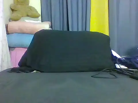 petite hottie online show from June 18, 6:57 pm