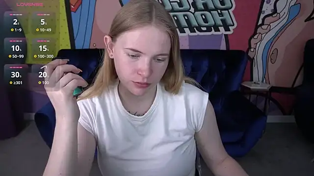 Snapshot of NikkyReyyy chatting on June 6, 5:34 am NikkyReyyy online show from June 6, 5:34 am