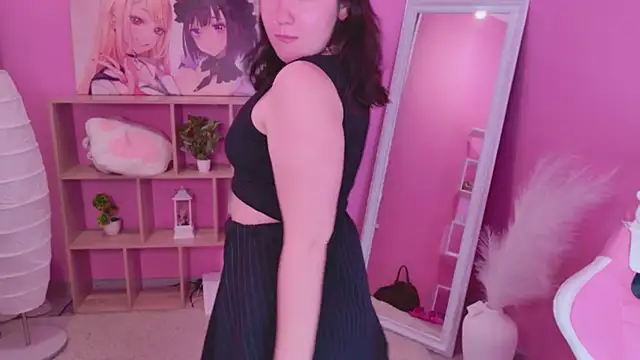 Ariella  cute online show from May 17, 1:55 pm
