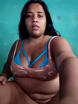 sexy-latina24u online show from May 27, 5:09 pm